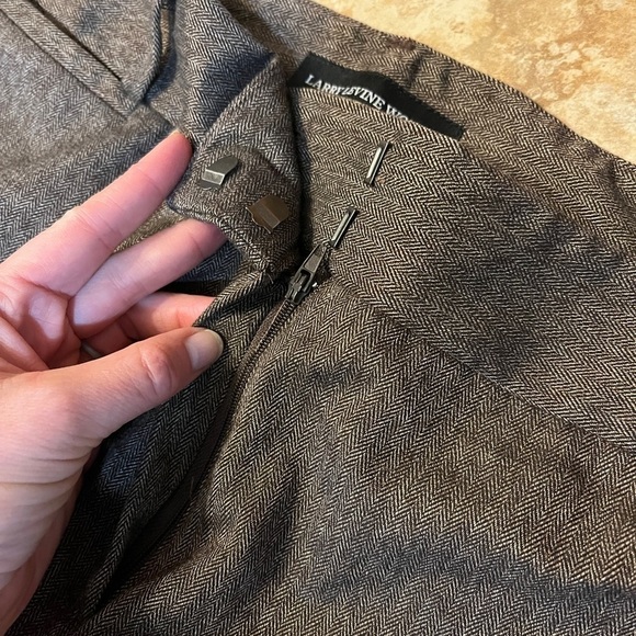 Larry Levine Woman Brown Pant - Picture 5 of 6